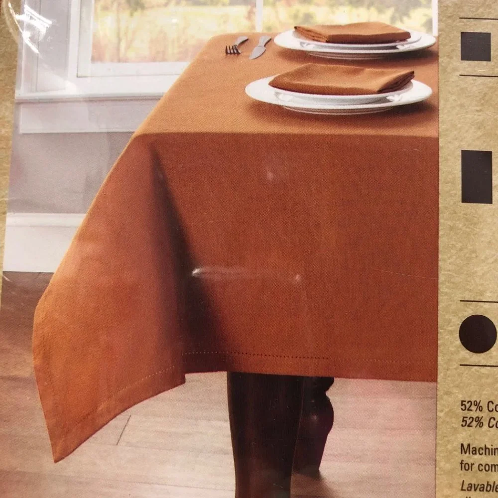 HEMSTITCH TABLE CLOTH 60x84‎ OBLONG/OVAL NEW WITH TAG